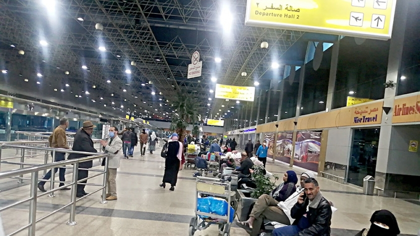 مصادر : مصر للطيران للشحن الجوي تواصل تقديم خدمتها وسط إجراءات وقائية مشددة