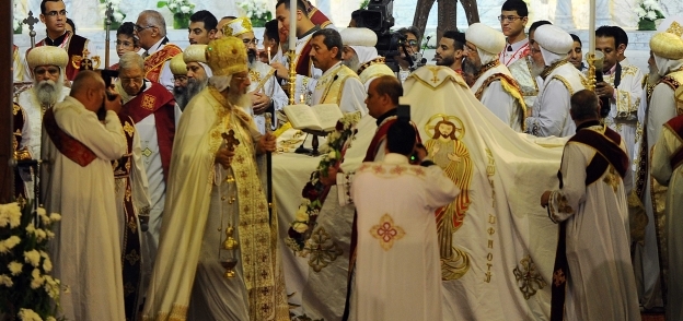 البابا خلال قداس عيد القيامة الماضي