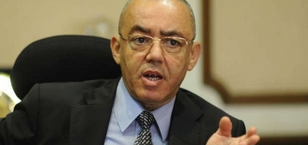 حسام كمال وزير الطيران