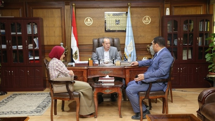 محافظ كفر الشيخ خلال لقاءه وكيل وزارة الصحة بالمحافظة