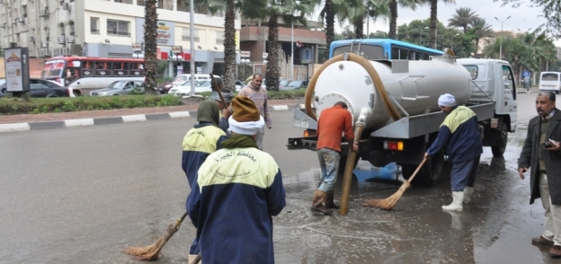 إزالة المياه من شوارع الجيزة