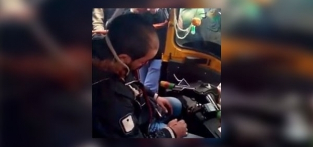 سائق التوك توك ضحية ضابط الشرطة