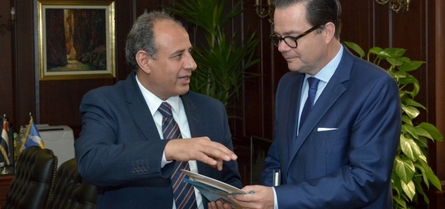 محافظ الإسكندرية يستقبل السفير الفرنسي بمصر