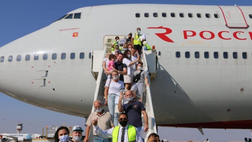 وصول أول طائرة تحمل السياحة الروسية منذ سنوات