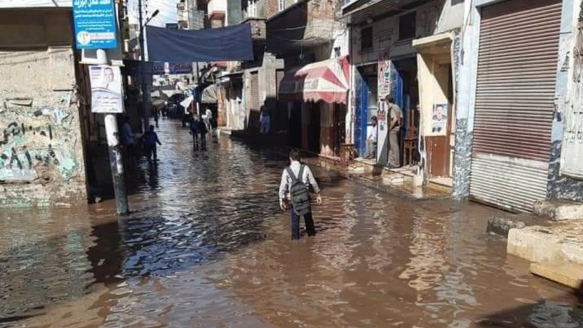 غرق شوارع رشيد بمياه الأمطار