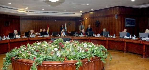 مجلس جامعة طنطا خلال جلسته الأخيرة