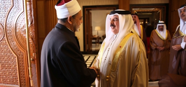 استقبال ملك البحرين لشيخ الأزهر
