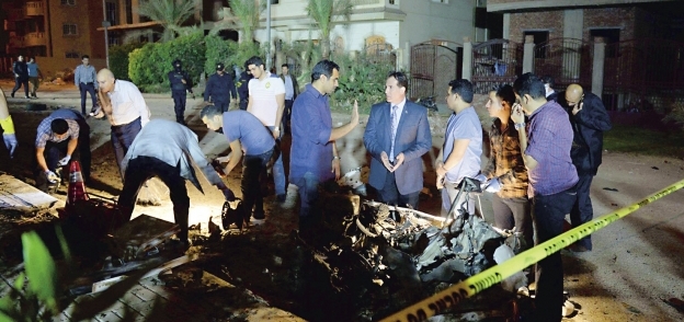 آثار انفجار حادث محاولة اغتيال مساعد النائب العام