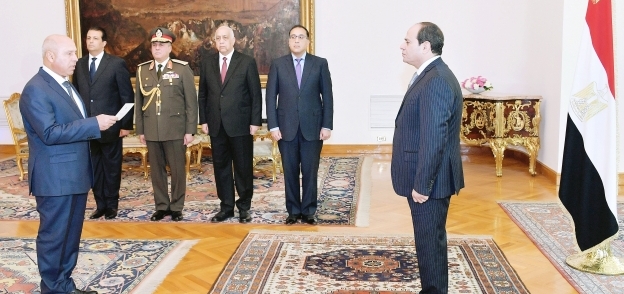 كامل الوزير يؤدي اليمين كوزير للنقل