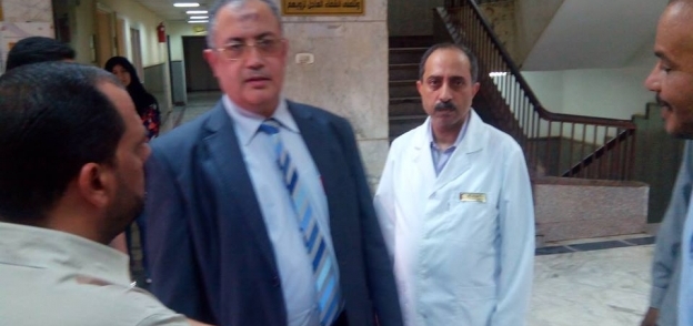 مدير التأمين الصحي بالشرقية يتابع العمل بمستشفى المبرة في الزقازيق
