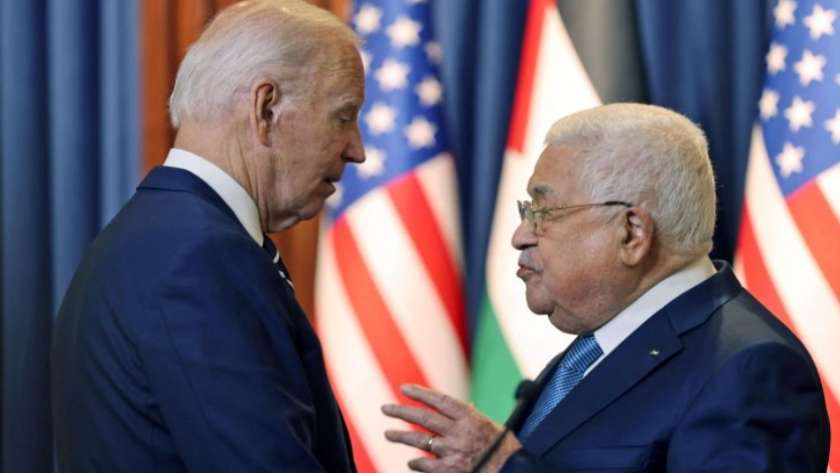 لقاء سابق بين عباس والرئيس الأمريكي - صورة أرشيفية