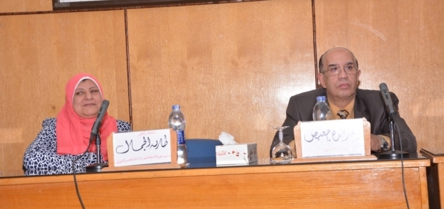 الدكتور حسن الهواري عميد كلية العلوم بجامعة أسيوط
