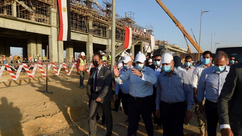 «مدبولي» في العاصمة الإدارية: «المونوريل» سيُمثل نقلة نوعية في مصر