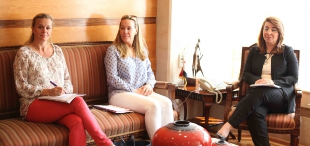 وزيرة التضامن خلال لقائها رئيس منظمة فيس البلجيكية