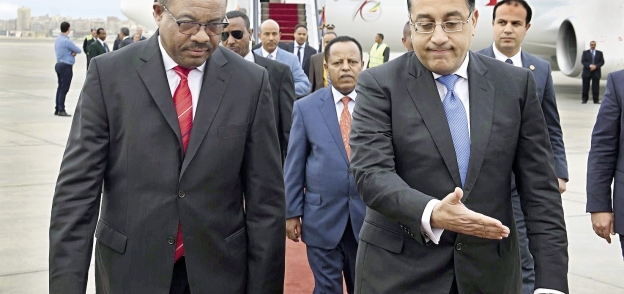 «مدبولى» خلال استقبال رئيس الوزراء الإثيوبى