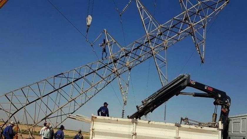 العراق: التنظيمات الإرهابية استهدفت نحو 45 برجا للطاقة
