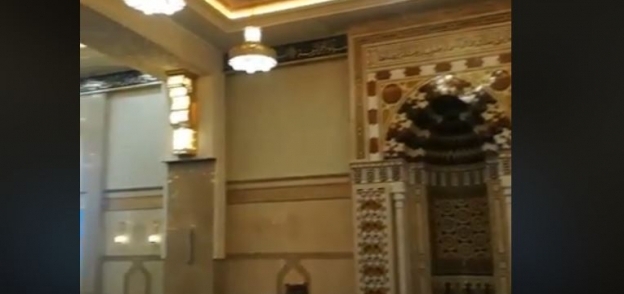 صورة داخل مسجد "الفتاح العليم"