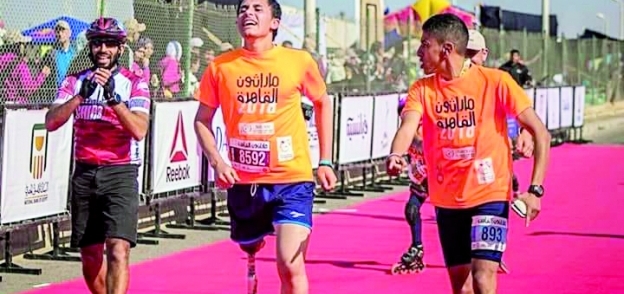 محمد كيلانى أول عربى يقطع مسافة 100كم فى ماراثون «القاهرة - العين السخنة»