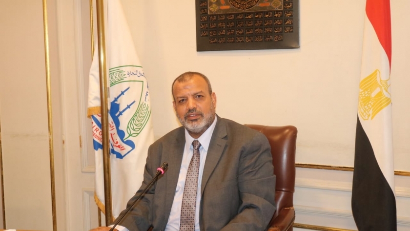 فوزي عبدالجليل رئيس شعبة الأدوات الصحية