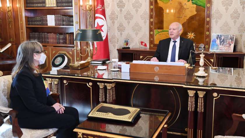 لقاء الرئيس التونسي قيس سعيد مع نجلاء بودن