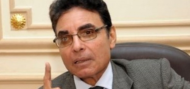 الدكتور محمود كبيش - عميد "حقوق القاهرة" الأسبق