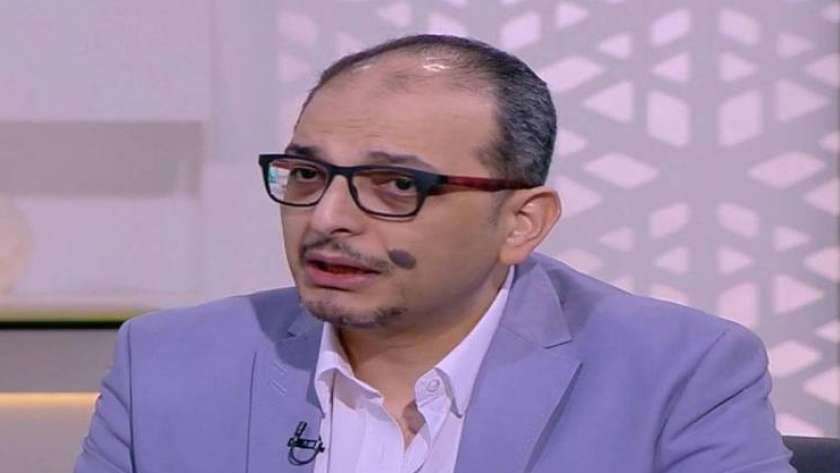 الكاتب الصحفي والسيناريست محمد مصطفى أبو شامة
