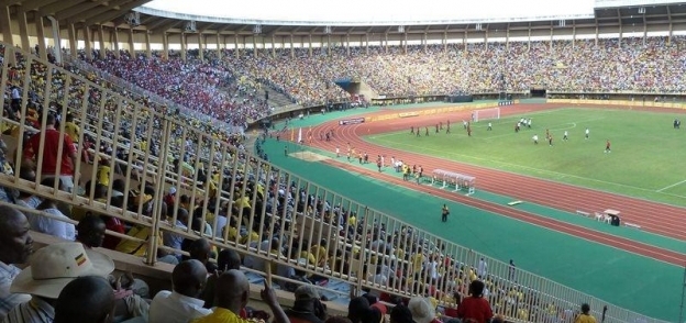 بالصور| مصر وأوغندا على ملعب "مانديلا".. بني بمنحة صينية تخليدا للزعيم