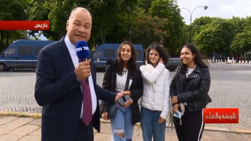 لقاء الإعلامي نشأت الديهي مع طالبات مصريات في فرنسا