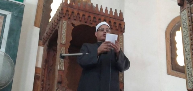وكيل أوقاف الإسكندرية يلقى الخطبة المكتوبة من مسجد الهدى بمنطقة العامرية