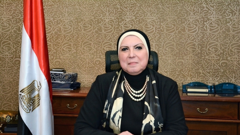 الدكتورة نيفين جامع، وزير التجارة والصناعة