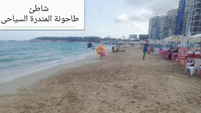 شاطئ المندرة في الإسكندرية