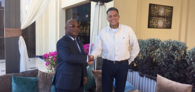 بالصور| وزير النقل يلتقي نظيره الموزمبيقي لبحث التعاون المشترك