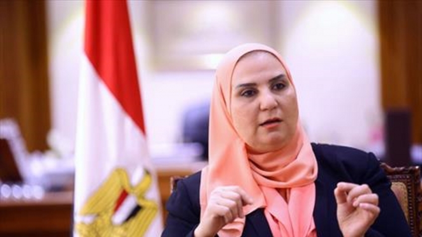 نفين القباج وزير ة التضامن الاجتماعي