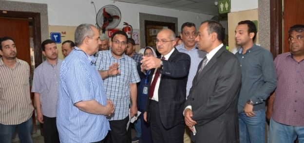 رئيس جامعة أسيوط يأمر بمضاعفة نوبات عمل الصيادلة بمعهد جنوب مصر للأورام