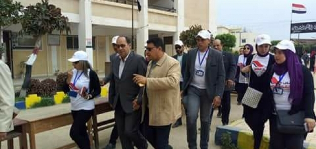 منسق ائتلاف في دعم مصر يتفقد اللجان الانتخابية في مدينة عزبة البرج وقرية الخياطة