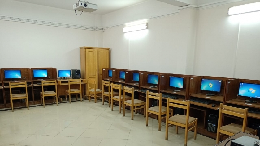 جامعة سوهاج تستقبل طلاب المرحلة الأولى للتنسيق الإلكتروني للثانوية العامة