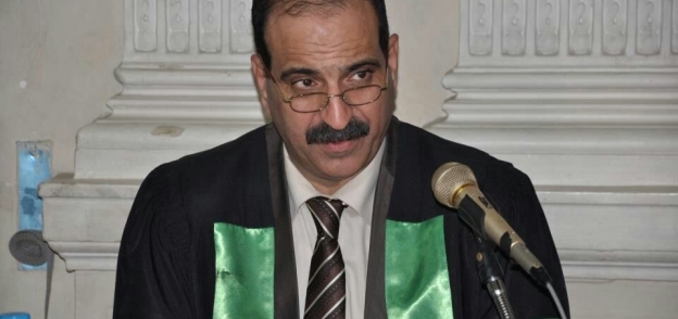 الدكتور عبدالكريم الوزان