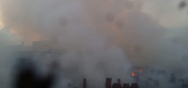 الحماية المدنية تخمد حريق هائل التهم مصنع كرتون في دمياط