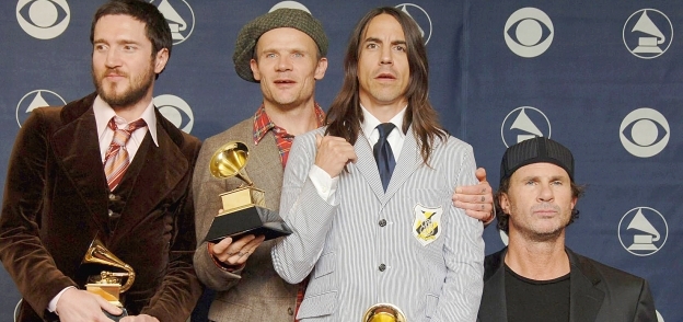 أعضاء فرقة ريد هوت تشيلي بيبرز عند تسلمهم جائزة جرامي عام 2014