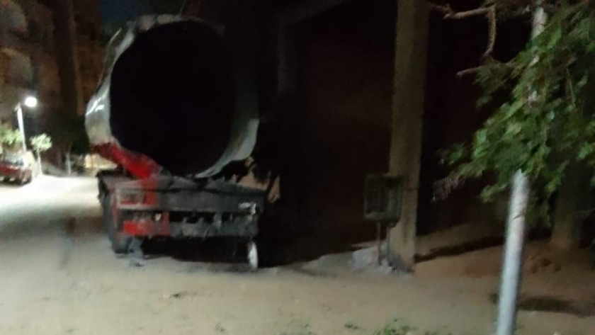 إصابة عاملين في انفجار خزان "فارغ" لنقل المواد البترولية بالغربية