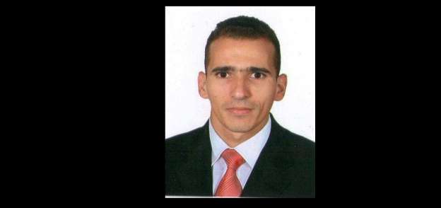 الإعلامي الجزائري محفوظ شخمان