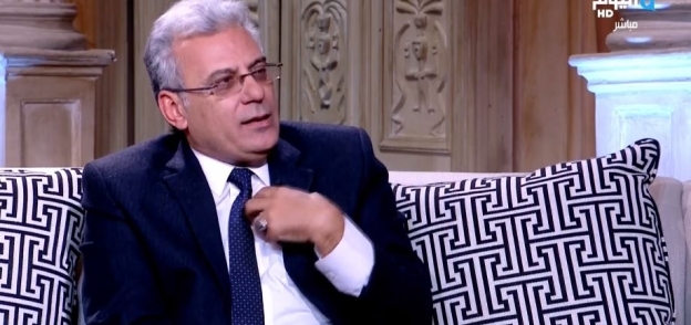 الدكتور جابر جاد نصار، أستاذ القانون الدستوري