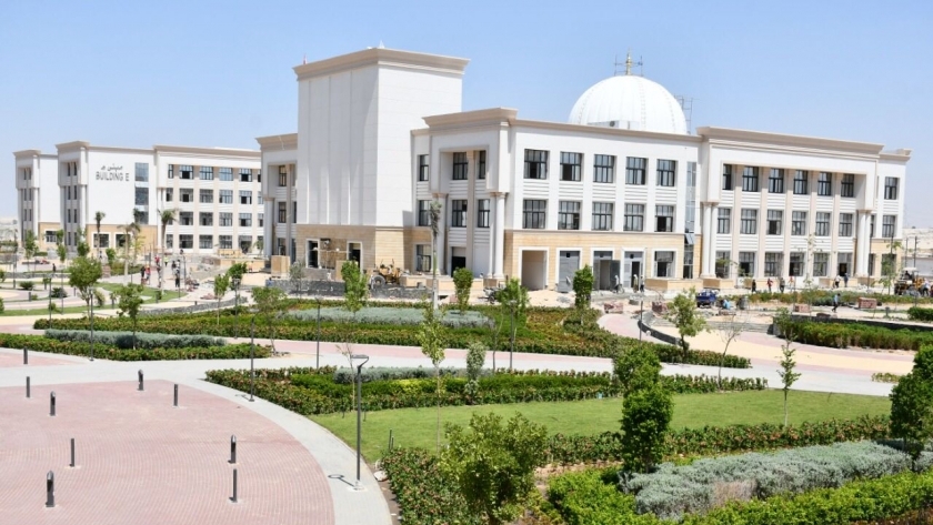 جامعة الإسماعيلية الأهلية