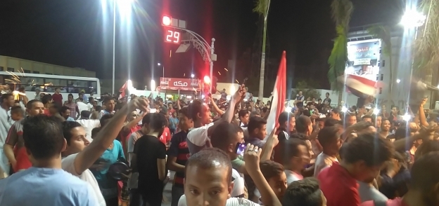 بالصور| الآلاف يحتشدون في ميادين الغردقة للاحتفال بالوصول للمونديال