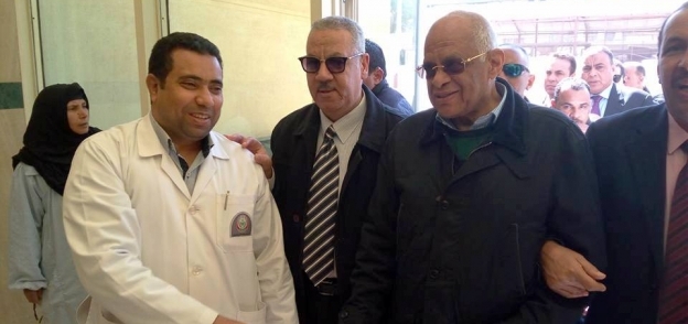 رئيس مجلس النواب يزور المستشفى الجامعي بأسوان