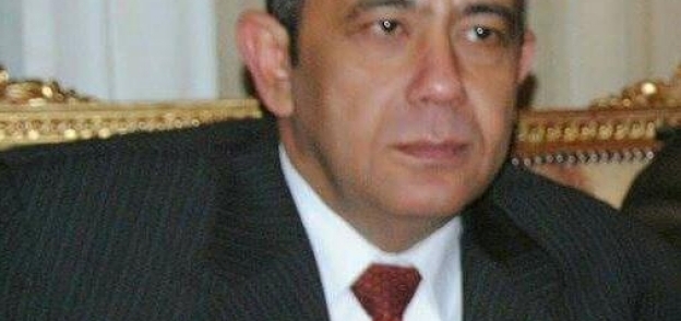 الدكتور أحمد  جلال الدين