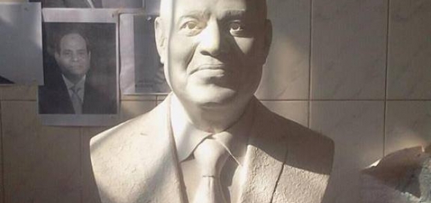 تمثال الرئيس السيسي