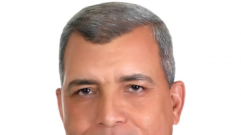 اللواء سعيد عباس محافظ المنوفية السابق