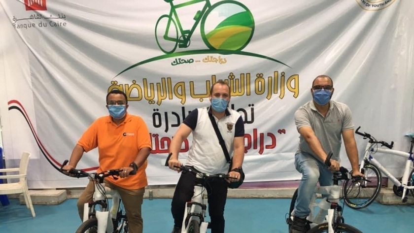 أعضاء هيئة تدريس تربية رياضية الهرم يشاركون في مبادرة دراجتك صحتك