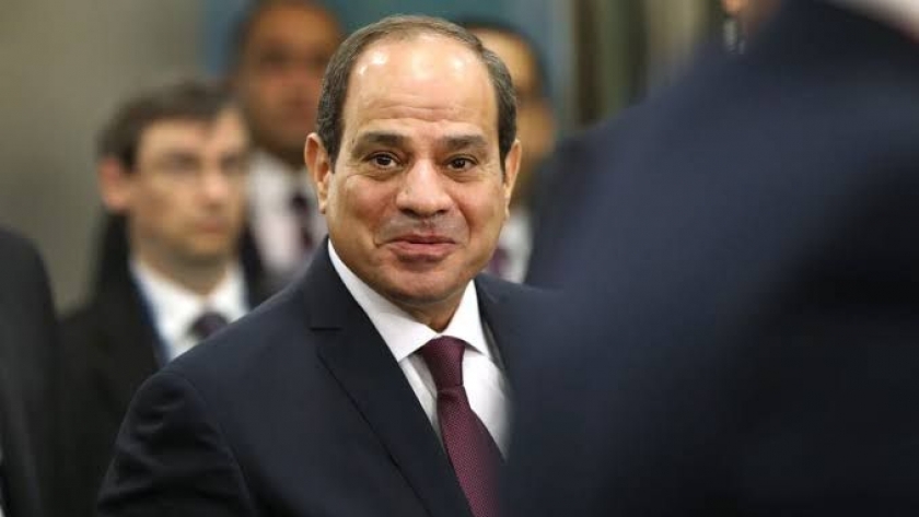 الرئيس عبد الفتاح السيسي رئيس الجمهورية القائد الأعلى للقوات المسلحة